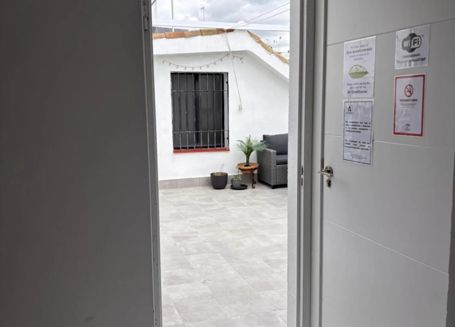 לינה וארוחת בוקר קורדובה El Atico De Osario 5 Con Terraza - Great Location ספרד