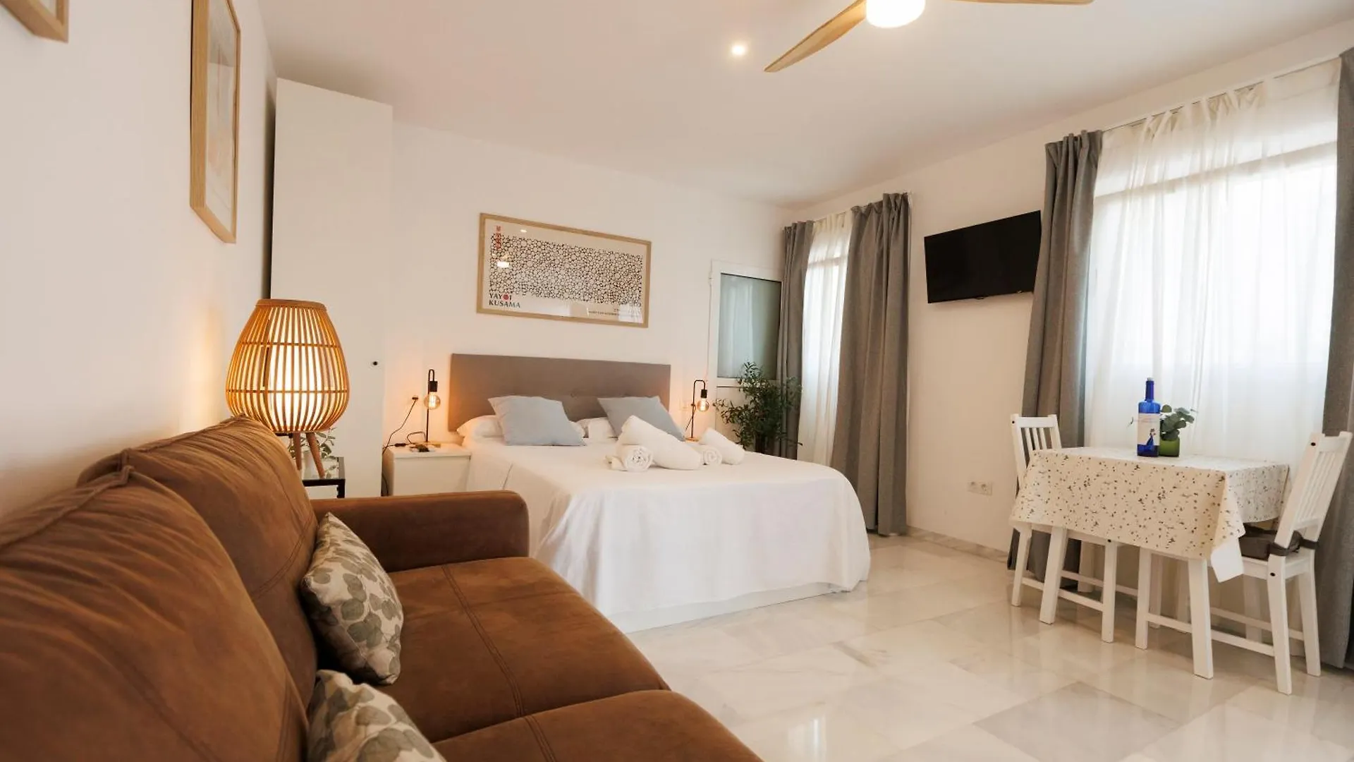 לינה וארוחת בוקר קורדובה El Atico De Osario 5 Con Terraza - Great Location ספרד