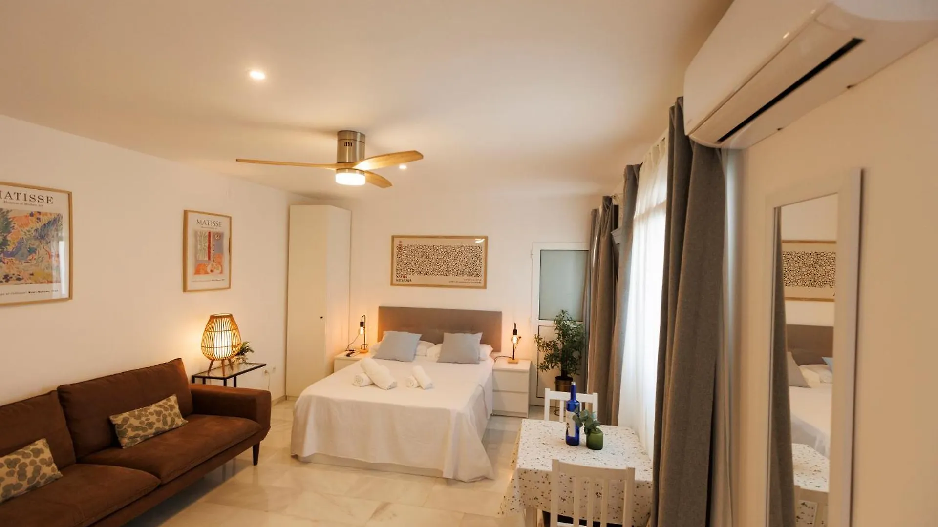 לינה וארוחת בוקר קורדובה El Atico De Osario 5 Con Terraza - Great Location