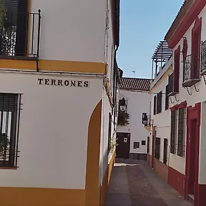San Basilio's Red House Couette-café