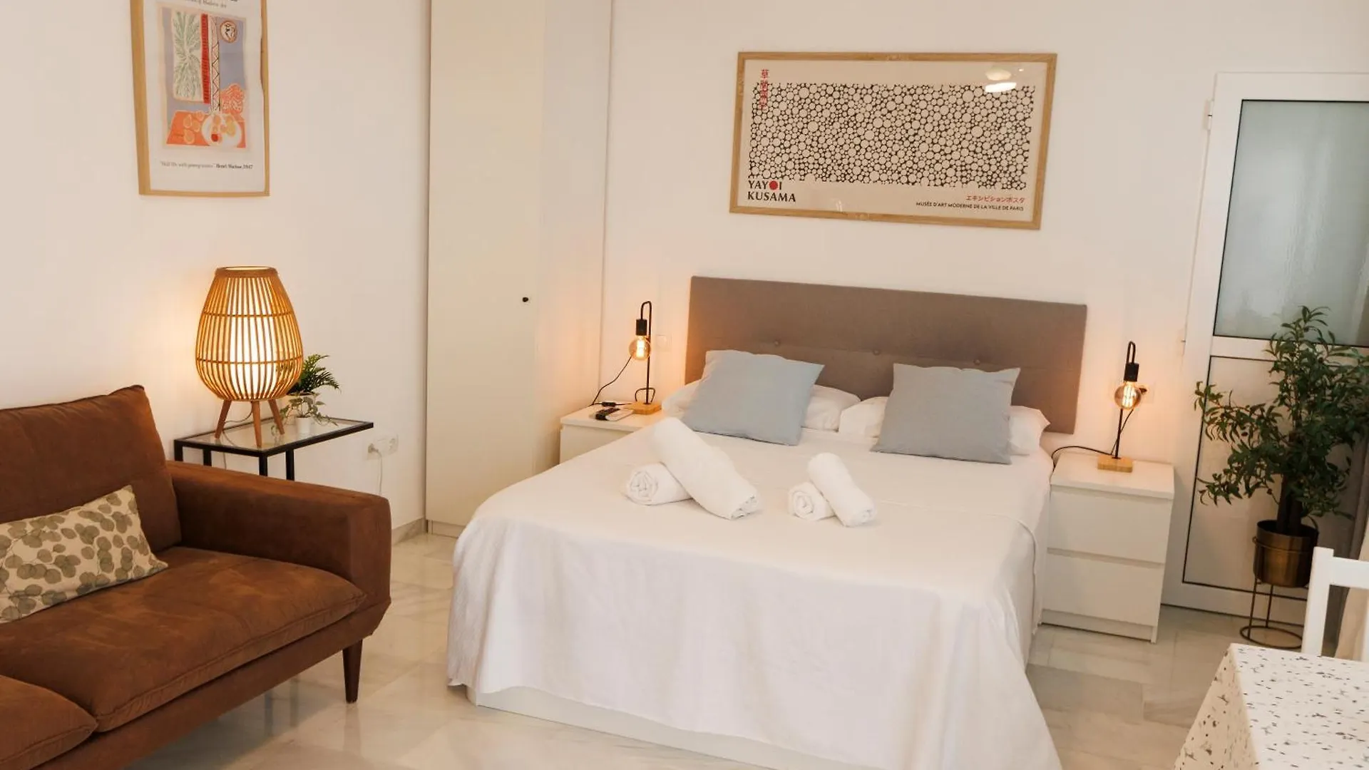 El Atico De Osario 5 Con Terraza - Great Location Bed & Breakfast Cordoba 0*,  Spain