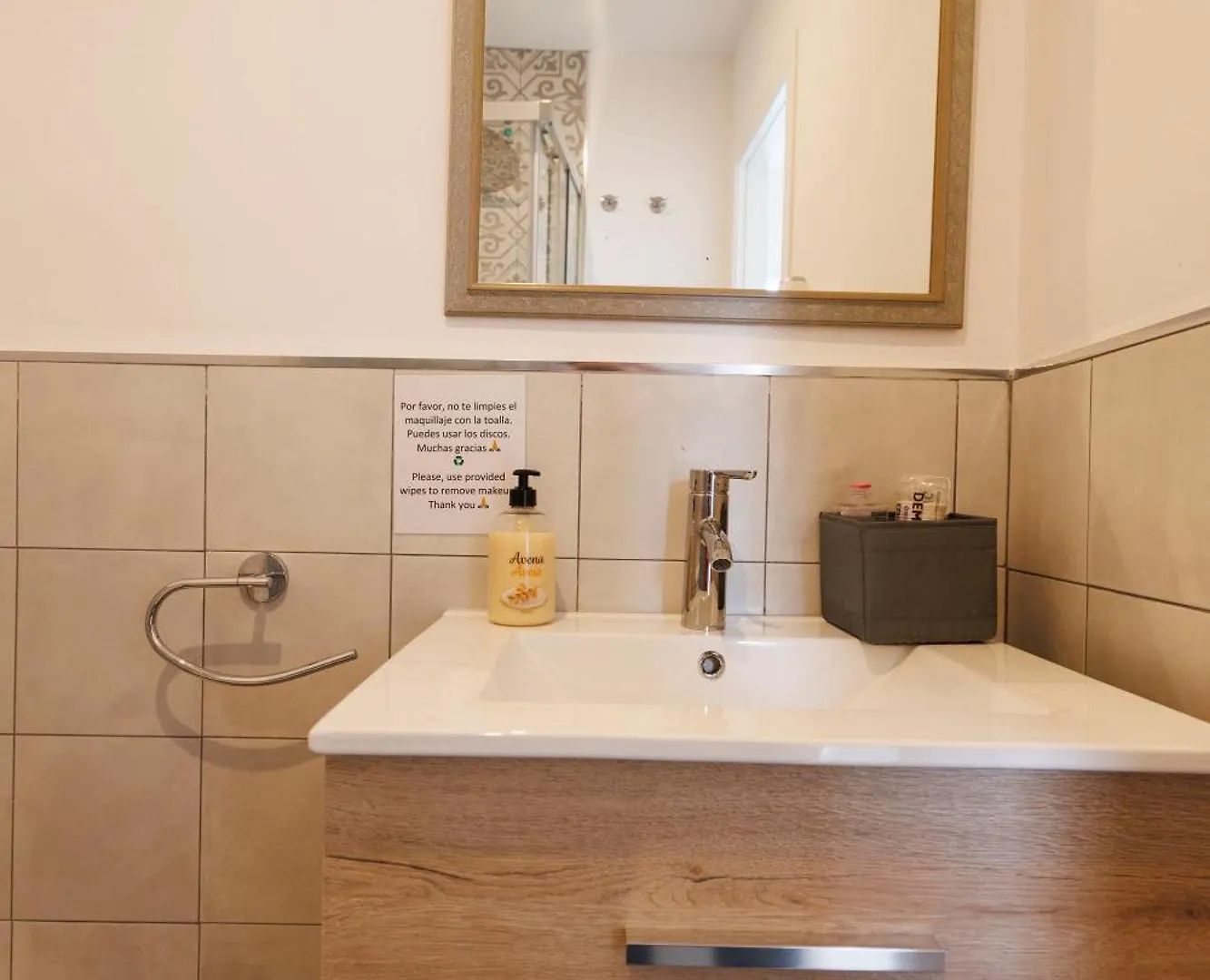El Atico De Osario 5 Con Terraza - Great Location Bed & Breakfast Cordoba 0*,  Spain